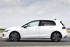 Volkswagen Golf 2024 8 hatchback foto 2