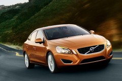 Volvo S60 2010 foto attēls 2