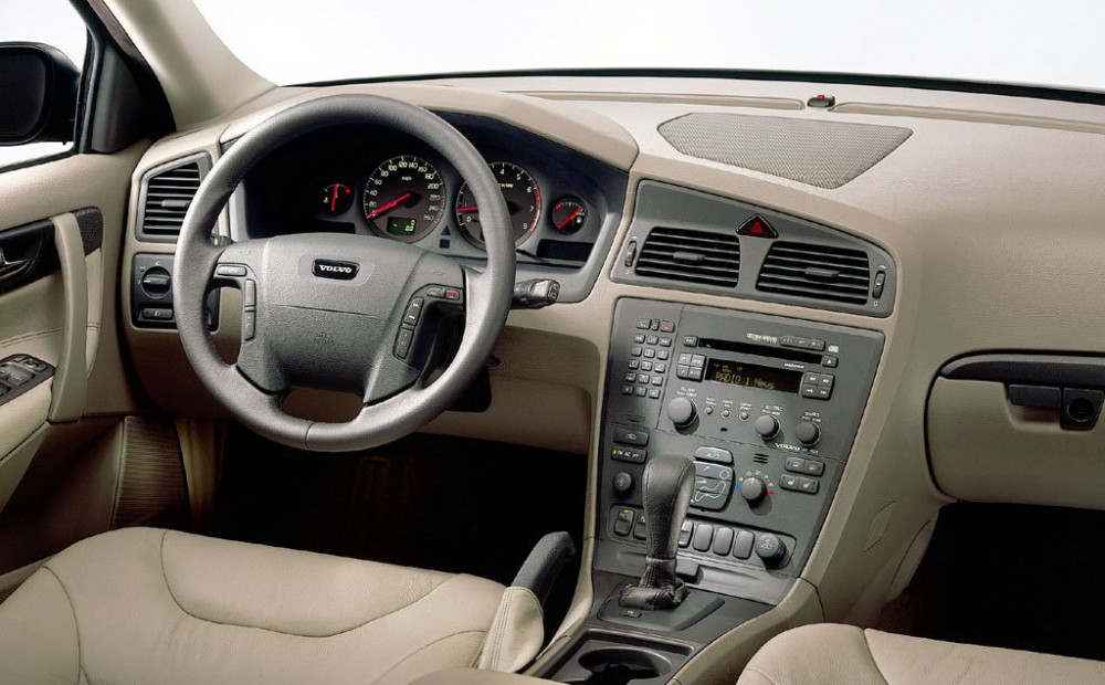 Volvo V70 2000 2000 2004 Reviews Technical Data Prices Volvo V70 2000 2000 2004 Reviews Technical Data Prices