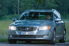 Volvo V70 2013 front